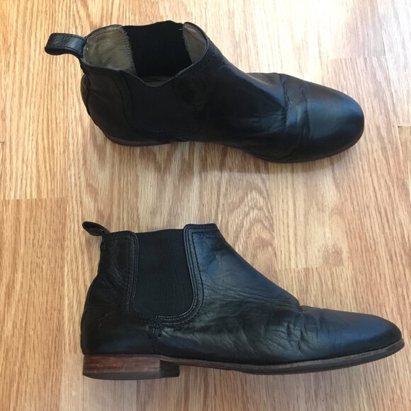Frye Black Leather Chelsea Boots Size 7 Ankle Booties - Picture 3 of 13